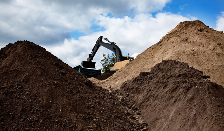 Topsoils, loams, barks and mulches supply and delivery in Surrey Sussex and London